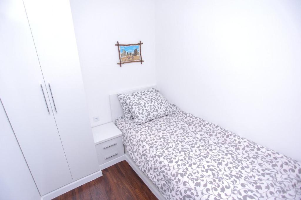 Overlooking Registan Square Luxury 2 Bedrooms Apartment Samarkand Exterior photo